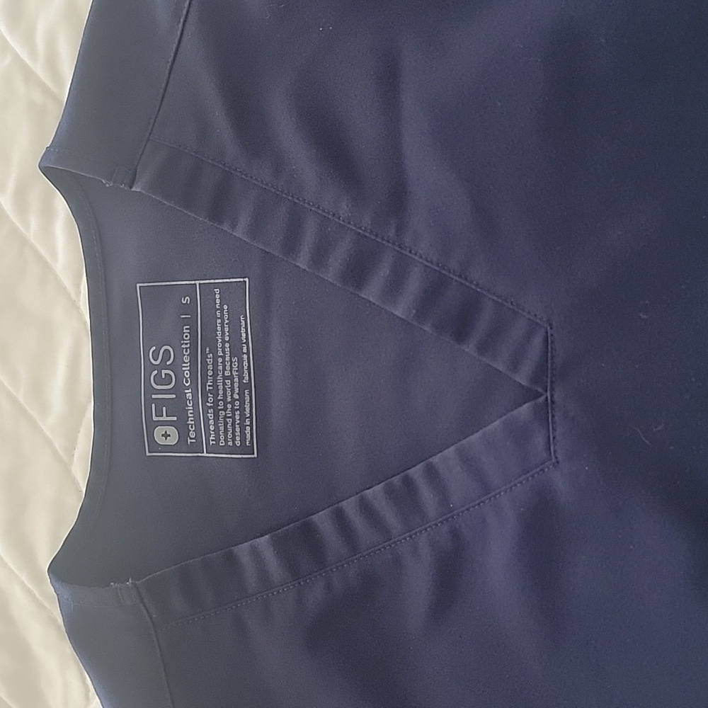 Figs SCRUBS Set - Picture 2 of 16
